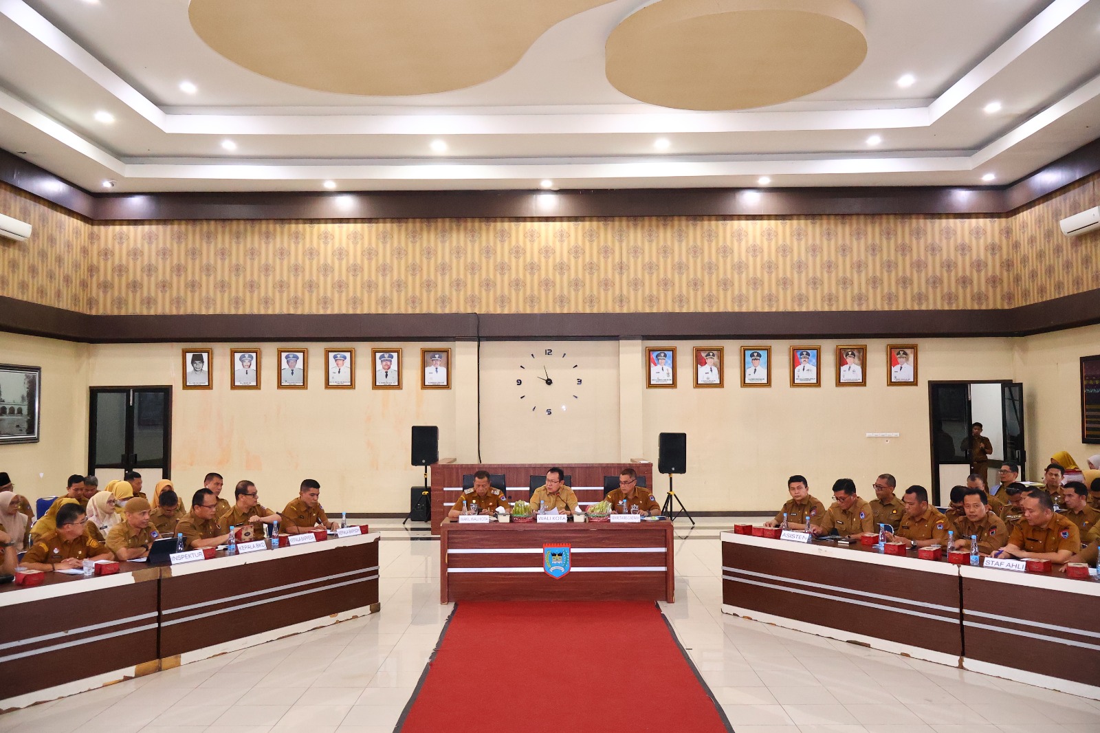 tak-ingin-ada-keluhan-masyarakat,-zulmaeta-genjot-kinerja-opd-lewat-dialog-evaluasi tak-ingin-ada-keluhan-masyarakat,-zulmaeta-genjot-kinerja-opd-lewat-dialog-evaluasi
