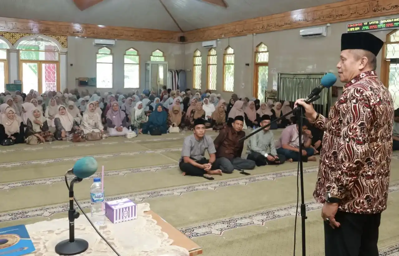 wawako-payakumbuh-tekankan-peran-strategis-pendidik-pada-tablig-akbar-yang-digelar-pgri wawako-payakumbuh-tekankan-peran-strategis-pendidik-pada-tablig-akbar-yang-digelar-pgri