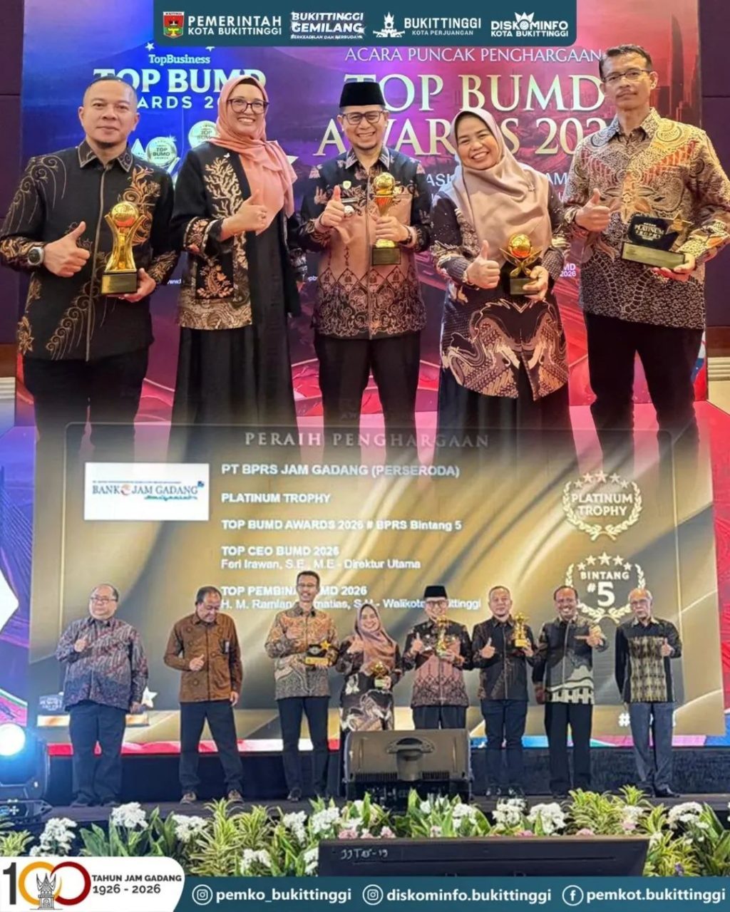 pt-bprs-jam-gadang-bukittinggi-raih-platinum-trophy-–-top-bumd-awards-2026