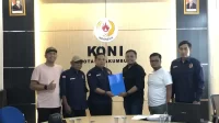 fitrayanto,-ketua-ptmsi-kota-payakumbuh-kembalikan-formulir-pendaftaran-balon-ketua-koni-payakumbuh