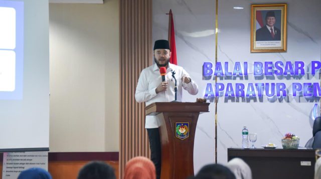 hadiri-pka-di-bukittinggi,-fadly-amran-dorong-asn-berani-berubah