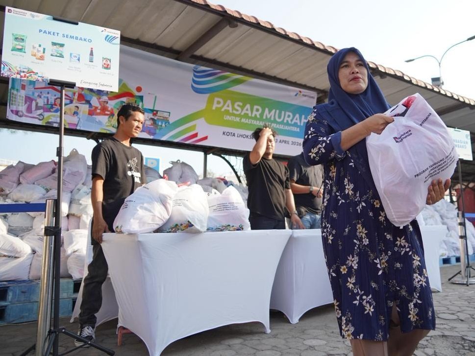 pertamina-patraniaga-sumbagut-gelar-pasar-murah-di-lhokseumawe,-1.000-paket-sembako-disalurkan-untuk-warga-prasejahtera