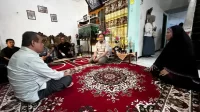rahmat-saleh-datangi-orang-tua-rasyid-dan-zafran,-beri-penguatan-di-tengah-penantian
