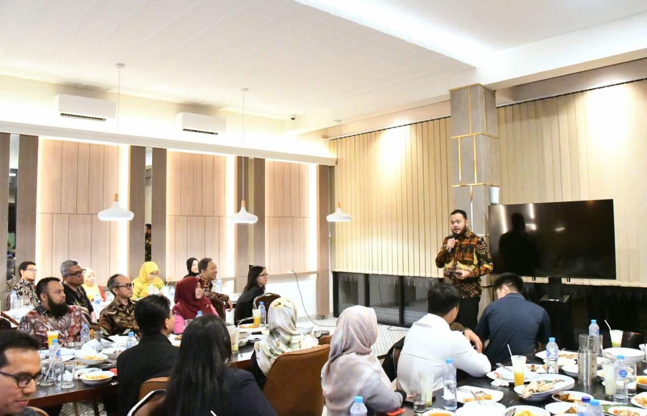 perluas-akses-pendidikan-internasional,-fadly-amran-gandeng-perguruan-tinggi-malaysia