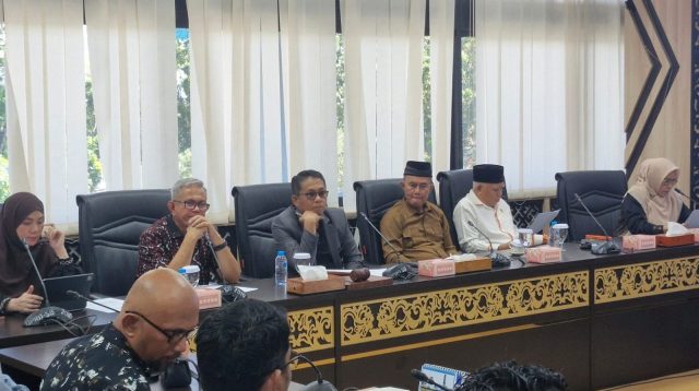 dprd-sumbar-siap-bentuk-pansus-buruh,-evi-yandri:-aspirasi-kspsi-dan-mahasiswa-segera-ditindaklanjuti