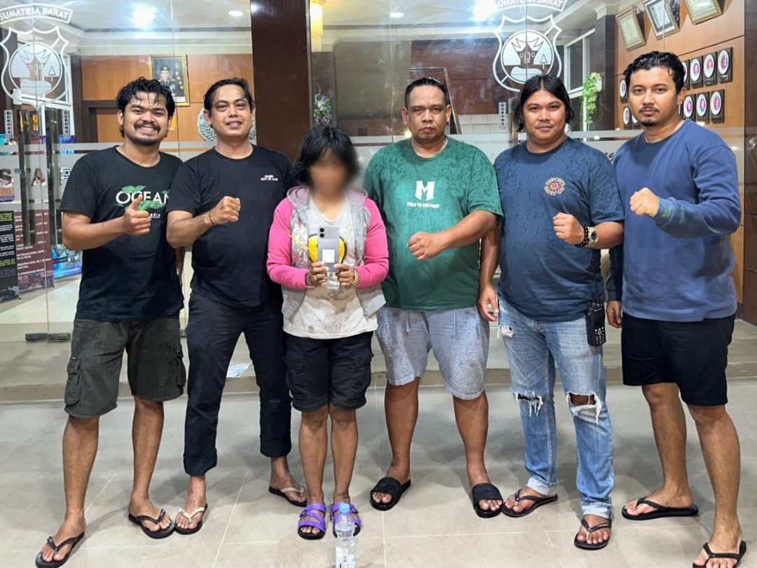 polresta-padang-tangkap-irt-diduga-curi-handphone polresta-padang-tangkap-irt-diduga-curi-handphone