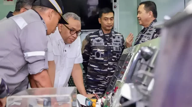 wamenaker-tegaskan-skkni-perkuat-sertifikasi-sdm-maritim-tni-al