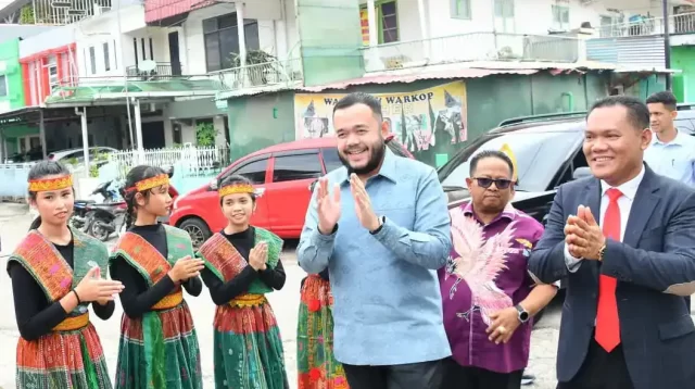 wali-kota-padang-apresiasi-kontribusi-hkbp-di-usia-75-tahun