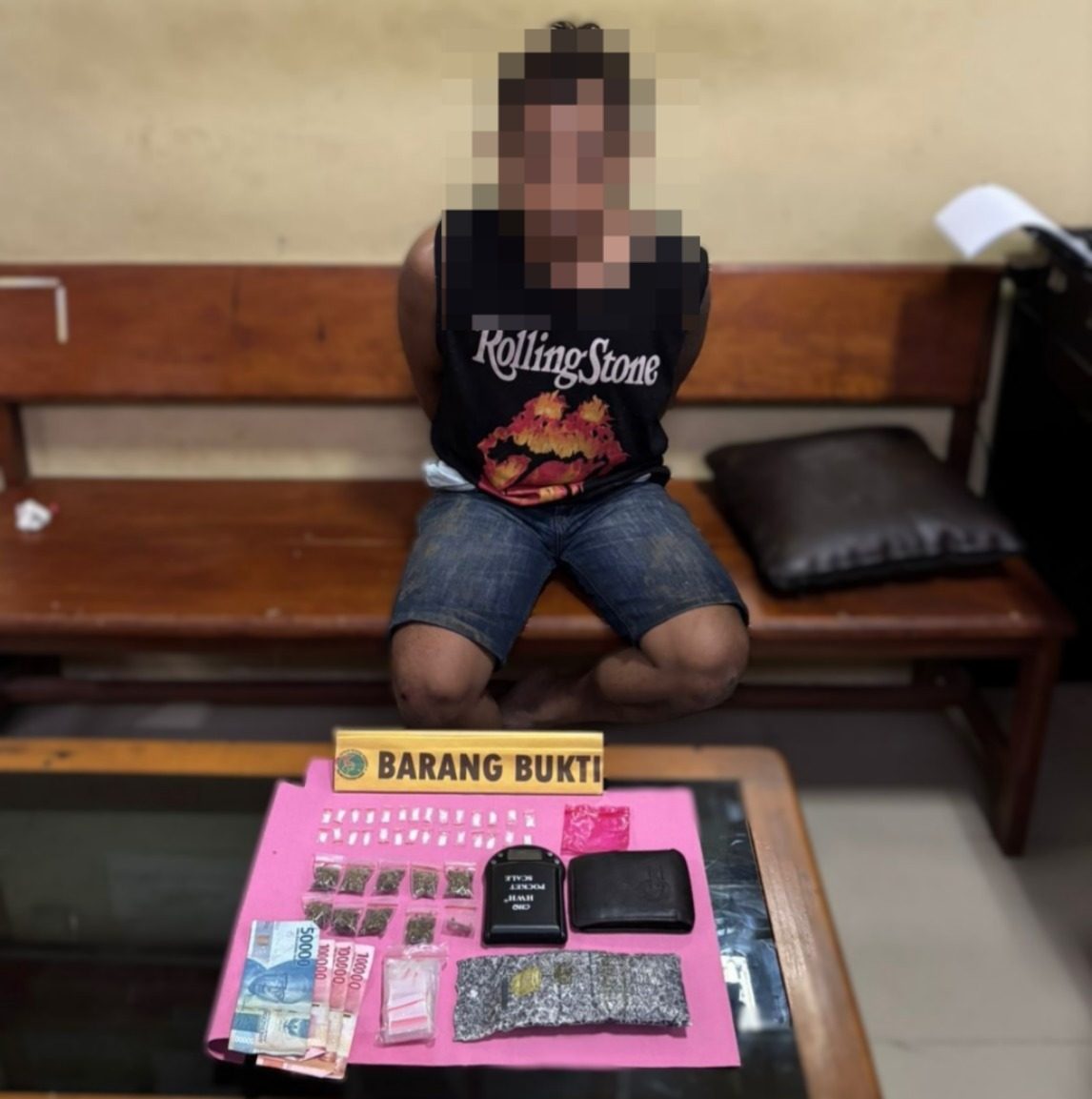polres-pasaman-barat-ringkus-pengedar-narkoba-di-kinali,-sita-puluhan-paket-sabu-dan-ganja