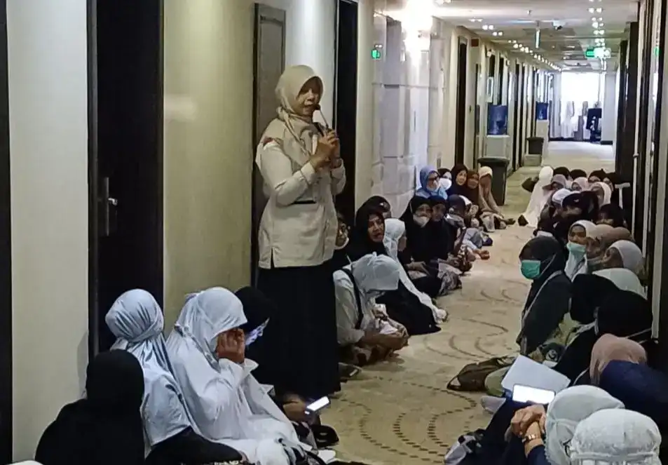 jemaah-perempuan-kloter-padang-dapat-bimbingan-fikih-haid-saat-haji jemaah-perempuan-kloter-padang-dapat-bimbingan-fikih-haid-saat-haji