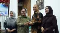 bupati-tanah-datar-lepas-haru-promosi-dandim-agus-priyo