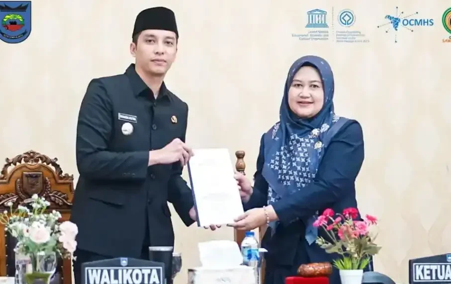 wali-kota-sawahlunto-terima-rekomendasi-lkpj-2025 wali-kota-sawahlunto-terima-rekomendasi-lkpj-2025