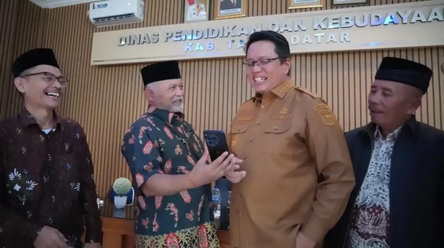pemkab-tanah-datar-dukung-pembangunan-rumah-gadang-di-texas