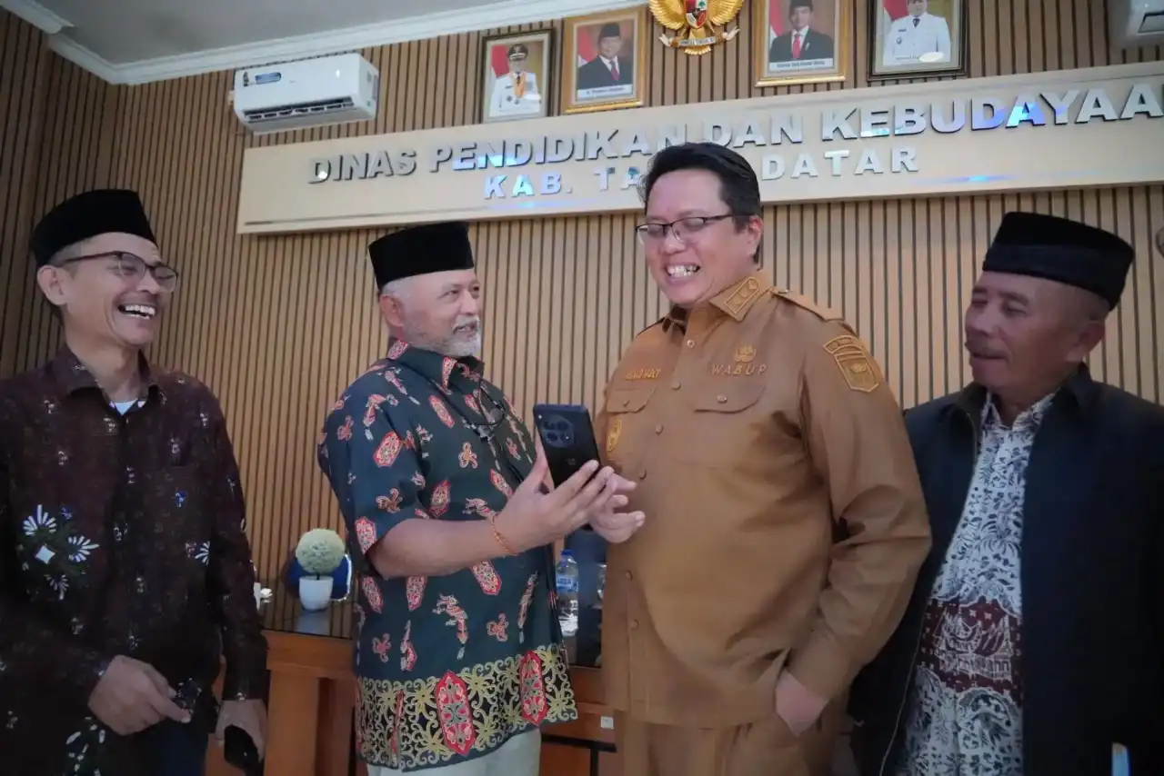 pemkab-tanah-datar-dukung-pembangunan-rumah-gadang-di-texas pemkab-tanah-datar-dukung-pembangunan-rumah-gadang-di-texas