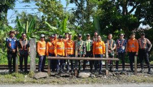 komitmen-jaga-keselamatan,-kai-divre-ii-sumbar-kembali-tutup-serentak-3-perlintasan-liar-di-padang-pariaman