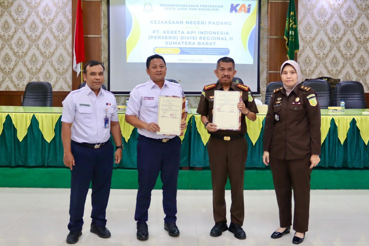 perkuat-aspek-hukum-dan-penyelamatan-aset,-kai-sumbar-jalin-kerja-sama-dengan-kejari-padang