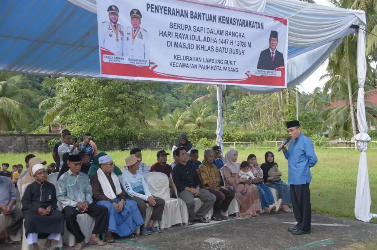 warga-pauh-terima-sapi-kurban-bantuan-presiden-prabowo-subianto-seberat-964-kg warga-pauh-terima-sapi-kurban-bantuan-presiden-prabowo-subianto-seberat-964-kg
