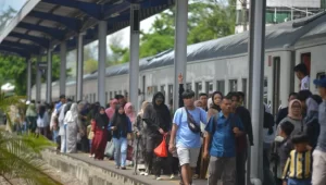 kai-divre-ii-padang-sediakan-ribuan-tiket-kereta-libur-idul-adha