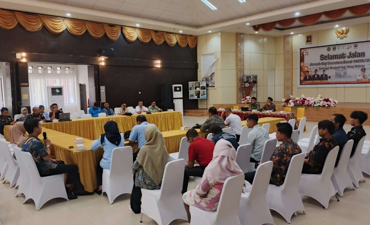 Panitia Penyelenggara Ibadah Haji (PPIH) Embarkasi Padang sudah menuntaskan proses pemberangkatan jemaah haji musim 1447 Hijriah/2026 Masehi. Panitia Penyelenggara Ibadah Haji (PPIH) Embarkasi Padang sudah menuntaskan proses pemberangkatan jemaah haji musim 1447 Hijriah/2026 Masehi.