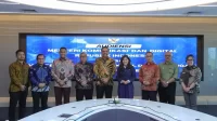 Menteri Usaha Mikro, Kecil, dan Menengah (UMKM) RI Maman Abdurrahman berkolaborasi dengan Menteri Komunikasi dan Digital (Menkomdigi) Meutya Hafid untuk memperkuat pelindungan ekosistem pengusaha UMKM di platform marketplace dan perdagangan digital di Jakarta, Kamis (21/5).