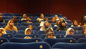70-anak-disabilitas-padang-panjang-nobar-di-bioskop