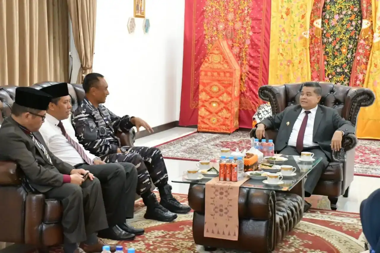 pemkab-agam-garap-lahan-eks-hgu-gandeng-tni-al pemkab-agam-garap-lahan-eks-hgu-gandeng-tni-al