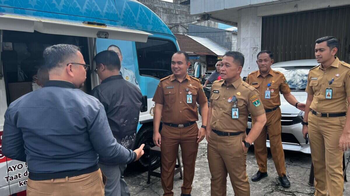 bapenda-sumbar-himpun-pad-hingga-rp-845-miliar bapenda-sumbar-himpun-pad-hingga-rp-845-miliar