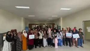 baznas-padang-panjang-salurkan-bantuan-zakat-untuk-1.000-mustahik