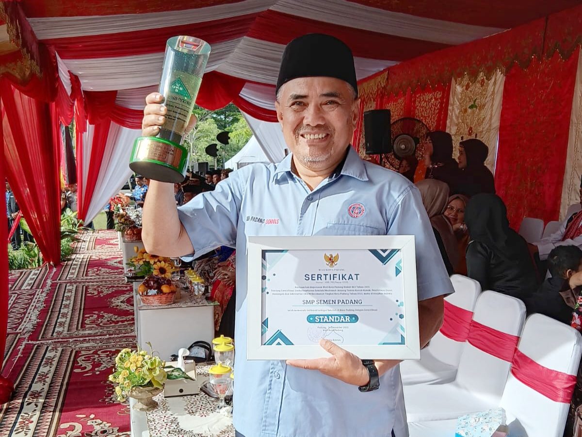 keren!-smp-semen-padang-sukses-boyong-penghargaan-uks/m-kategori-standar-tingkat-kota