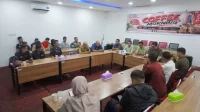 kpid-sumbar-serap-aspirasi-pelaku-industri-untuk-ruu-penyiaran
