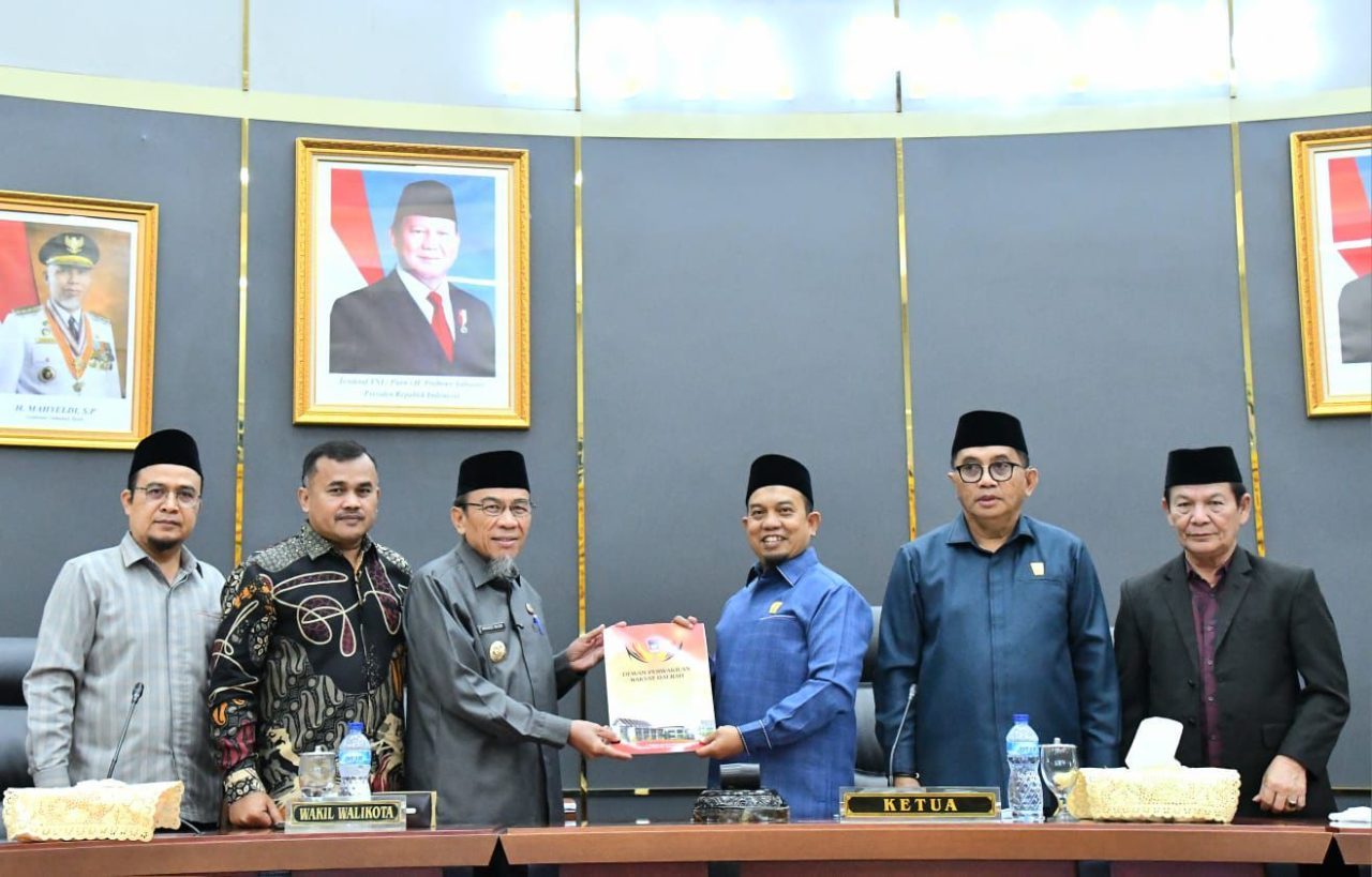 pemko-padang-sampaikan-ranperda-pertanggungjawaban-apbd-2025-ke-dprd,-catat-capaian-positif-dan-opini-wtp-ke-13