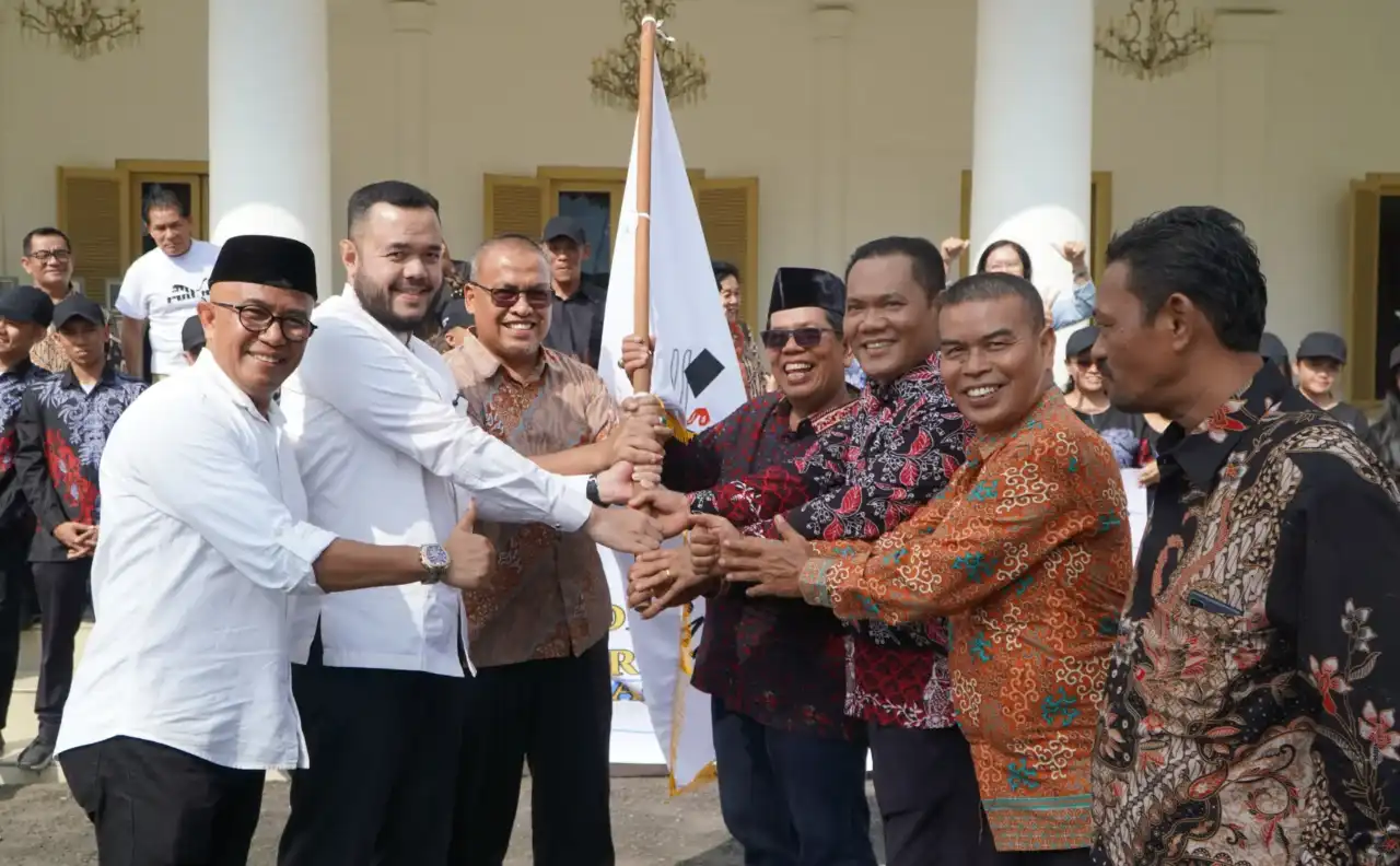 kontingen-pesparawi-dilepas-menuju-ajang-nasional kontingen-pesparawi-dilepas-menuju-ajang-nasional