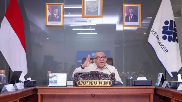 tekankan-dialog,-wamenaker:-regulasi-harus-berpihak-pada-pekerja-dan-pengusaha
