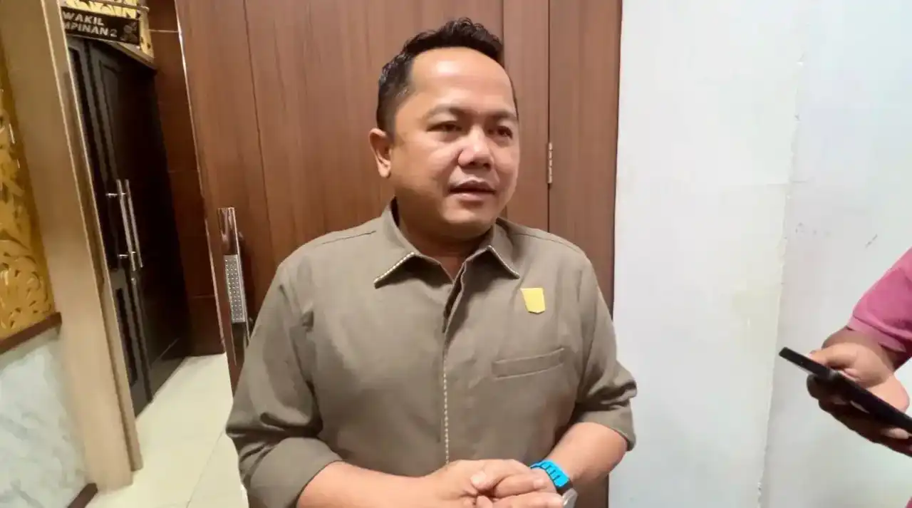 soal-paw-anggota-dprd-tersangka-korupsi,-demokrat-sumbar-tunggu-keputusan-pengadilan soal-paw-anggota-dprd-tersangka-korupsi,-demokrat-sumbar-tunggu-keputusan-pengadilan