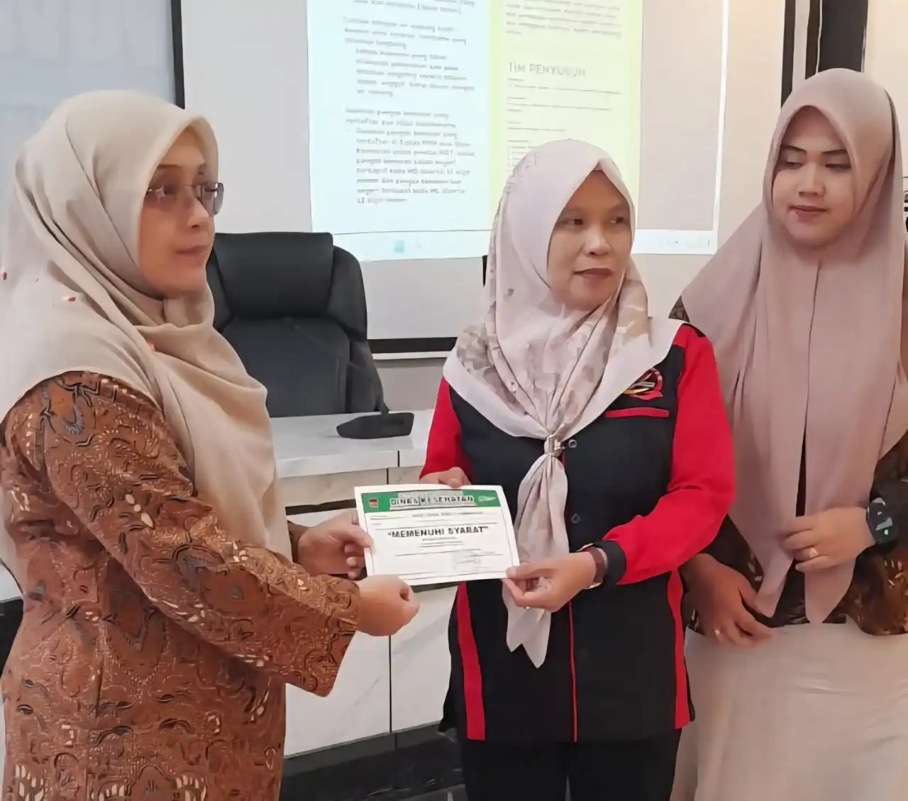 pemko-padang-percepat-sertifikasi-halal-dan-higiene-pangan-pelaku-usaha pemko-padang-percepat-sertifikasi-halal-dan-higiene-pangan-pelaku-usaha