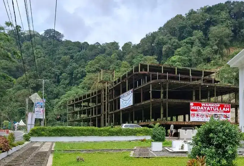 ptun-padang-menangkan-pemprov-sumbar-soal-penertiban-bangunan-di-lembah-anai ptun-padang-menangkan-pemprov-sumbar-soal-penertiban-bangunan-di-lembah-anai