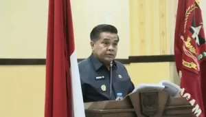 bupati-agam-sampaikan-jawaban-terhadap-pandangan-fraksi-soal-ranperda-apbd