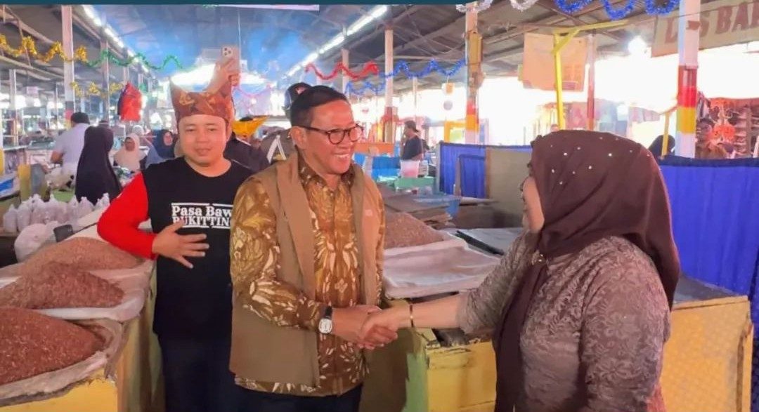 pemko-bukittinggi-apresiasi-pedagang-pasar-bawah-bersatu-meriahkan-100-tahun-jam-gadang pemko-bukittinggi-apresiasi-pedagang-pasar-bawah-bersatu-meriahkan-100-tahun-jam-gadang