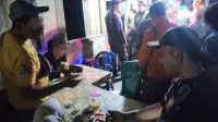 resahkan-warga,-kedai-tuak-berkedok-live-music-di-jalan-sutan-syahrir-padang-ditertibkan-satpol-pp resahkan-warga,-kedai-tuak-berkedok-live-music-di-jalan-sutan-syahrir-padang-ditertibkan-satpol-pp