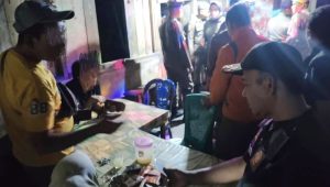 resahkan-warga,-kedai-tuak-berkedok-live-music-di-jalan-sutan-syahrir-padang-ditertibkan-satpol-pp