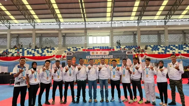 kontingen-karate-polda-sumbar-raih-sembilan-medali-di-kapolri-cup-2026