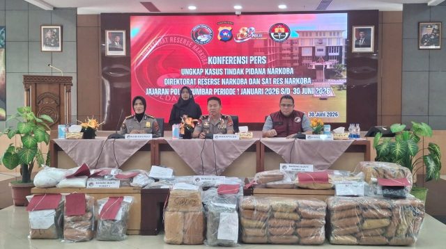 setengah-ton-lebih-ganja-disita,-polda-sumbar-ungkap-705-kasus-narkoba-di-semester-i-2026
