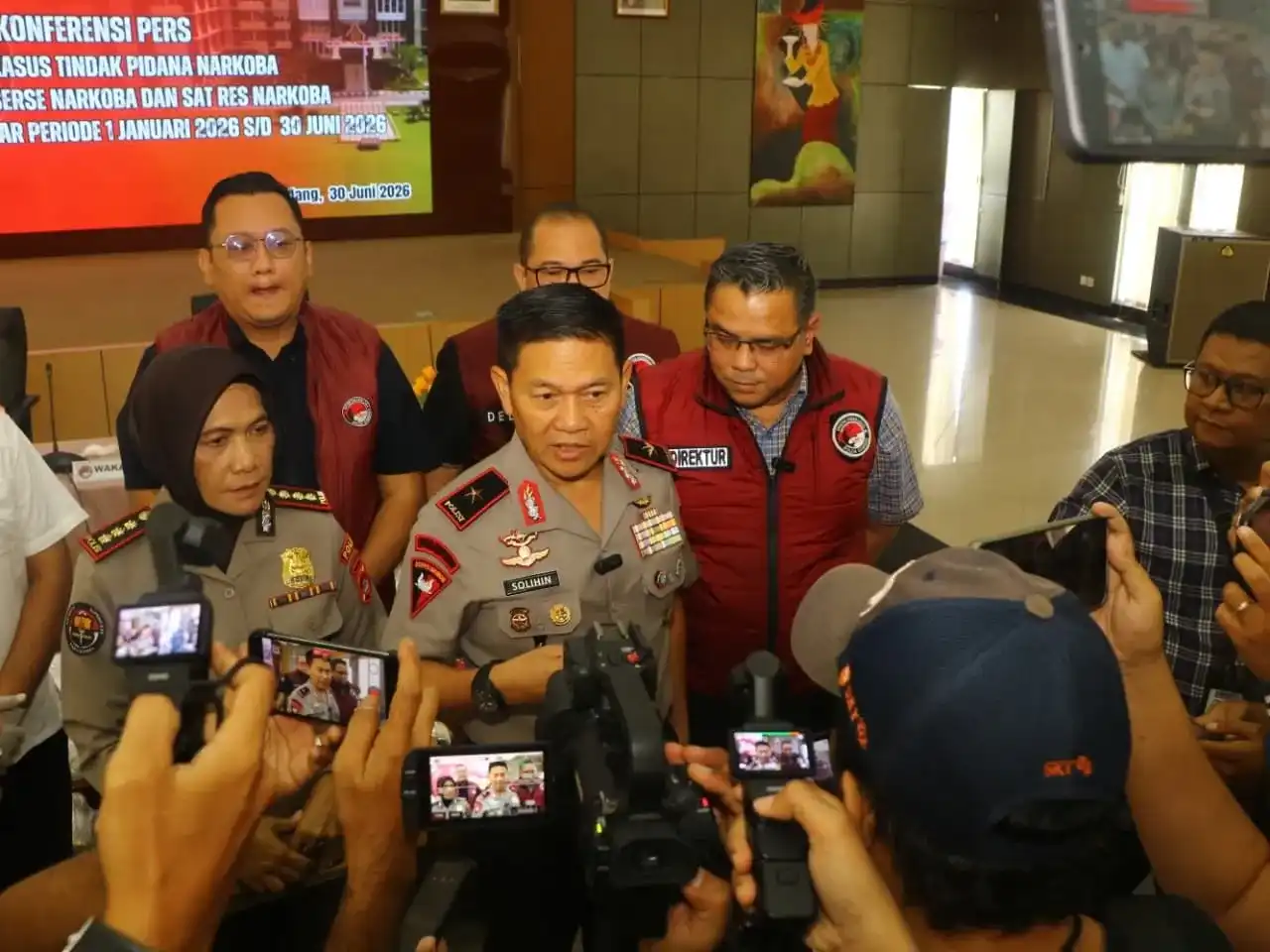cegah-peredaran-narkoba,-polda-sumbar-perkuat-kolaborasi-bersama-masyarakat cegah-peredaran-narkoba,-polda-sumbar-perkuat-kolaborasi-bersama-masyarakat