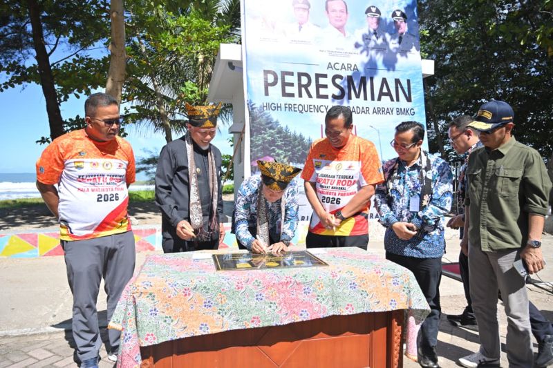 perkuat-mitigasi-bencana,-gubernur-sumbar-resmikan-hf-radar-bmkg perkuat-mitigasi-bencana,-gubernur-sumbar-resmikan-hf-radar-bmkg