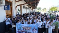 muharam-fest:-kai-divre-ii-sumbar-dan-yai-padang-ajak-170-anak-yatim-plesiran-naik-kereta-ke-pantai-gandoriah muharam-fest:-kai-divre-ii-sumbar-dan-yai-padang-ajak-170-anak-yatim-plesiran-naik-kereta-ke-pantai-gandoriah
