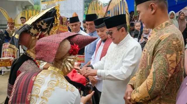 pemkab-tanah-datar-jadikan-khatam-al-qur’an-benteng-generasi-muda-dari-pengaruh-zaman