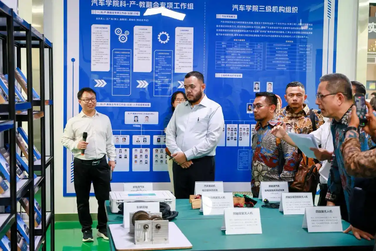 wali-kota-padang-perkuat-kerja-sama-pendidikan-internasional-dengan-provinsi-guangdong wali-kota-padang-perkuat-kerja-sama-pendidikan-internasional-dengan-provinsi-guangdong