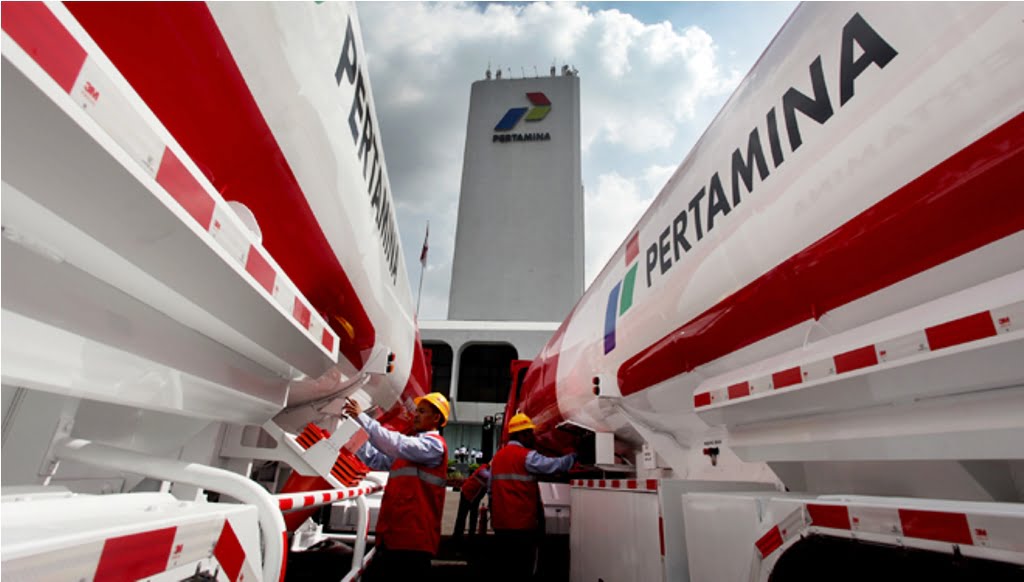 pemprov-sumbar-percepat-normalisasi-jalur-logistik-demi-kelancaran-distribusi-bbm pemprov-sumbar-percepat-normalisasi-jalur-logistik-demi-kelancaran-distribusi-bbm