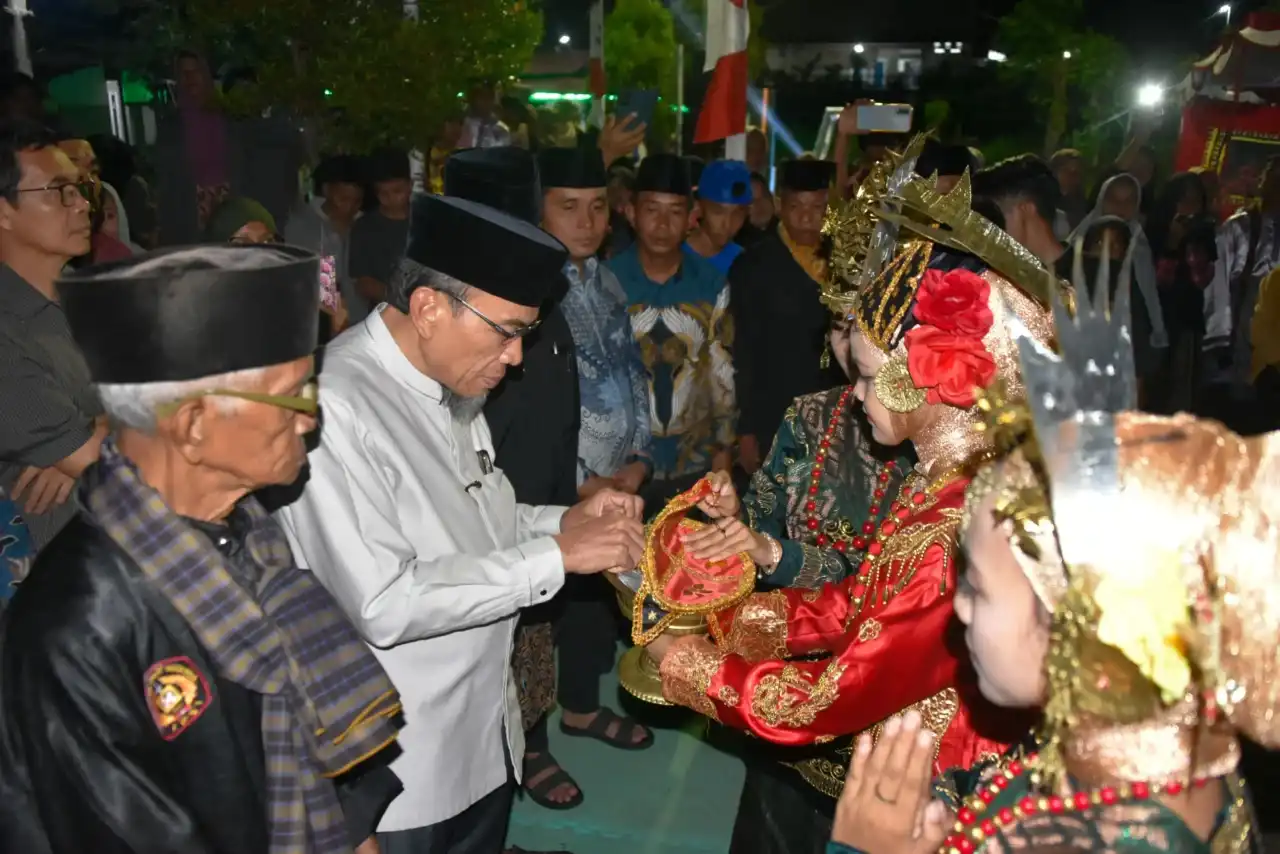 pemko-padang-resmikan-sasaran-silek-untuk-lestarikan-budaya-minangkabau pemko-padang-resmikan-sasaran-silek-untuk-lestarikan-budaya-minangkabau
