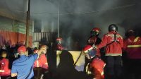 gudang-kopra-di-padang-selatan-hangus-diamuk-si-jago-merah gudang-kopra-di-padang-selatan-hangus-diamuk-si-jago-merah
